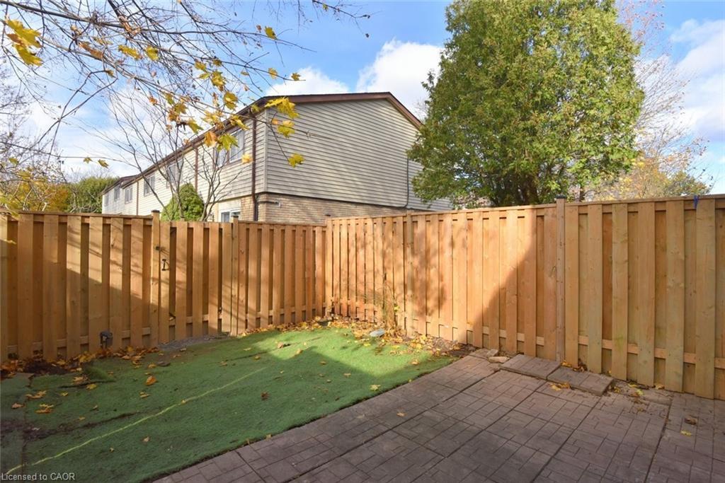 30A-1564 Garth Street, Hamilton, ON - Outdoor