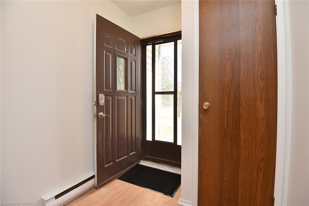 30A-1564 Garth Street, Hamilton, ON - Indoor Photo Showing Other Room