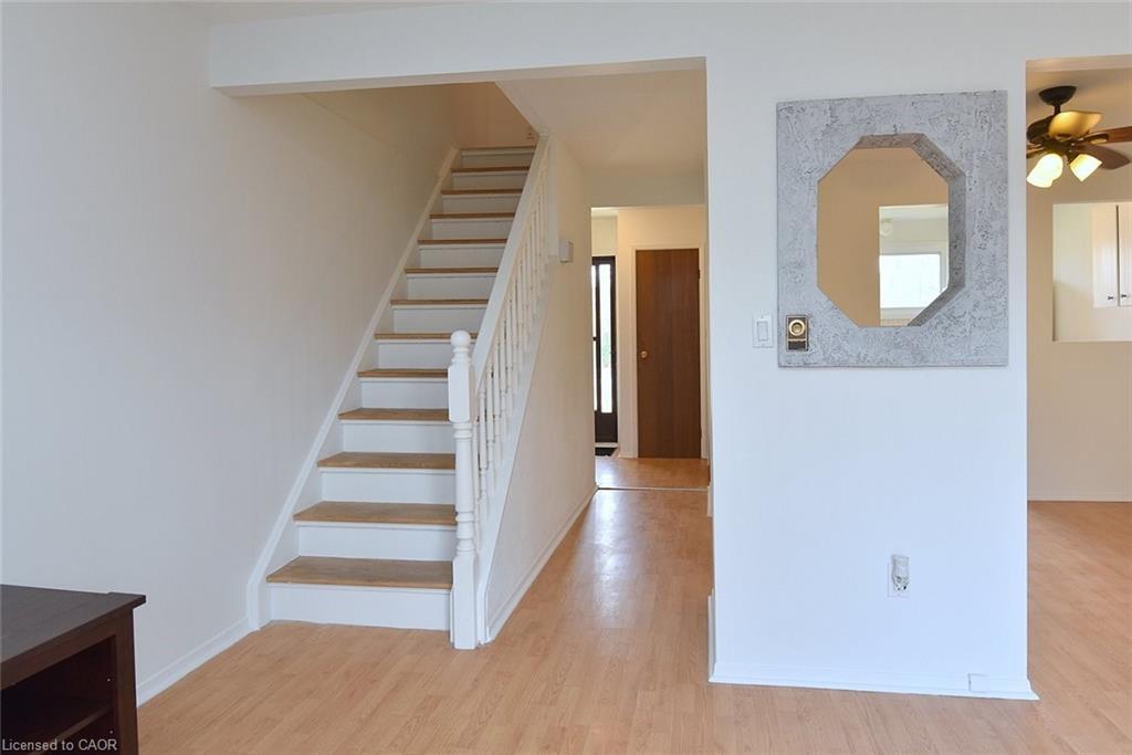 30A-1564 Garth Street, Hamilton, ON - Indoor Photo Showing Other Room