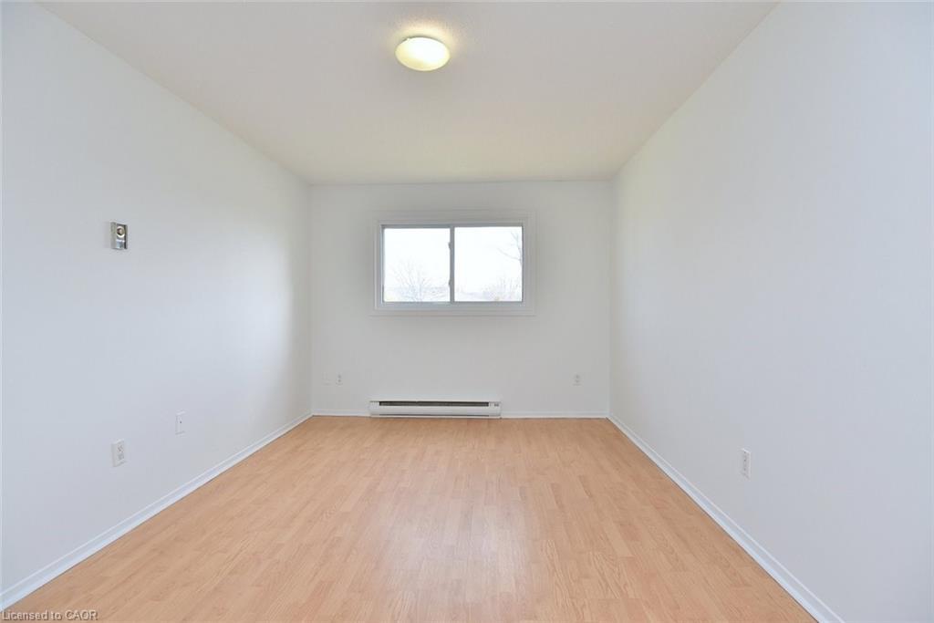 30A-1564 Garth Street, Hamilton, ON - Indoor Photo Showing Other Room