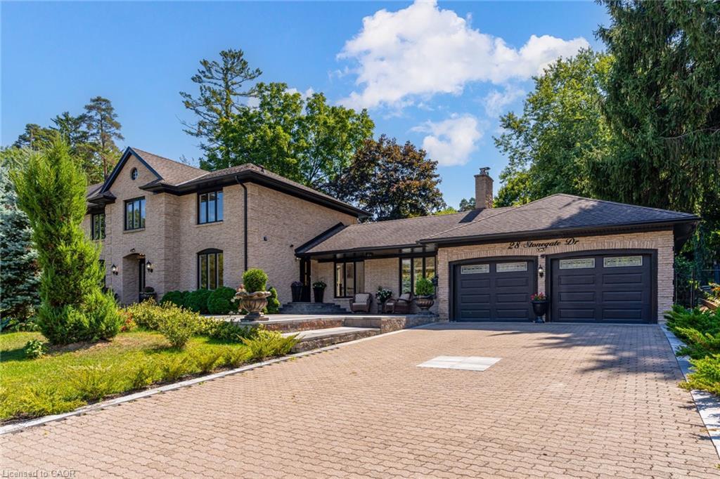 28 Stonegate Drive, Hamilton, ON - Outdoor