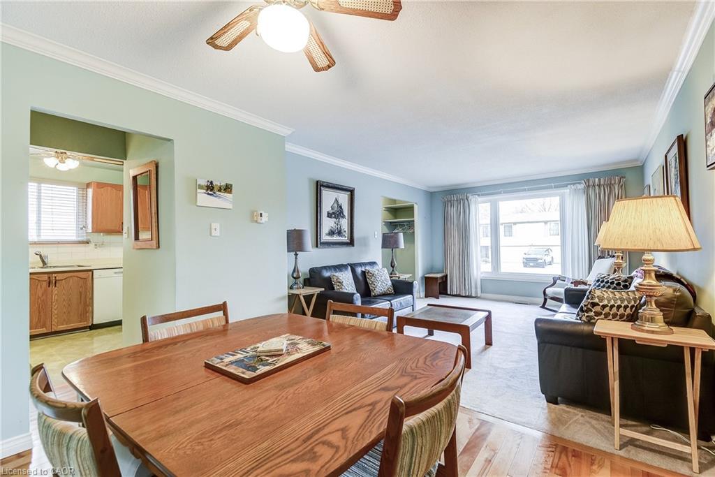 1324 Consort Crescent, Burlington, ON - Indoor