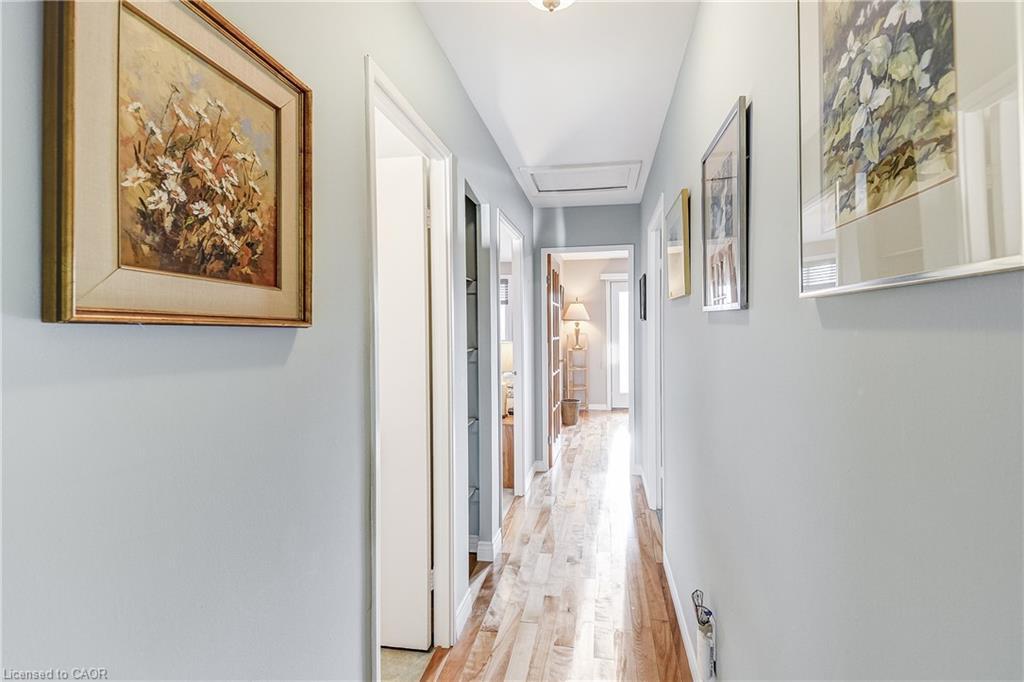 1324 Consort Crescent, Burlington, ON - Indoor Photo Showing Other Room