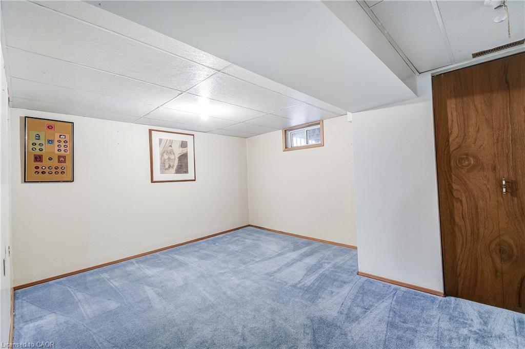 1324 Consort Crescent, Burlington, ON - Indoor