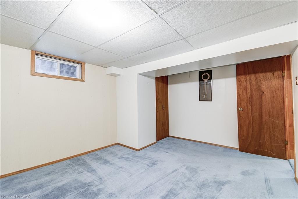 1324 Consort Crescent, Burlington, ON - Indoor