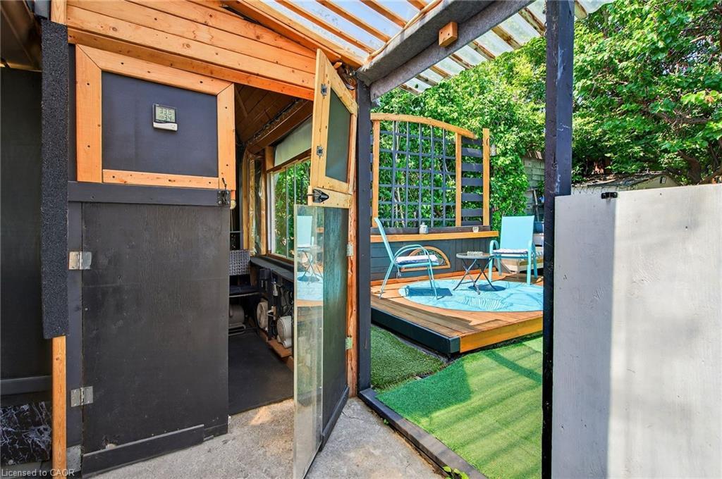 79 Murray Street E, Hamilton, ON - Outdoor With Exterior