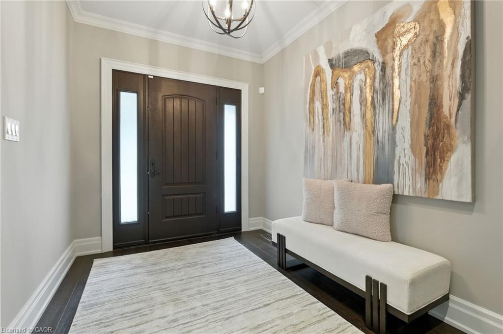 391 Patricia Drive, Burlington, ON - Indoor Photo Showing Other Room