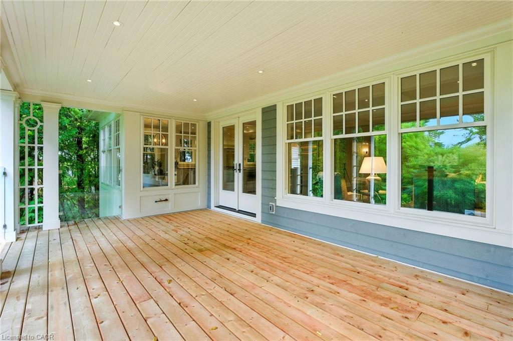 391 Patricia Drive, Burlington, ON - Outdoor With Deck Patio Veranda With Exterior