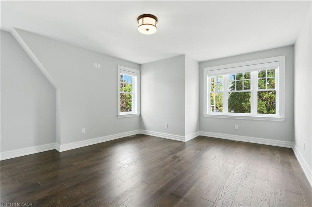 391 Patricia Drive, Burlington, ON - Indoor Photo Showing Other Room