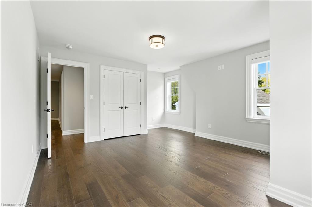 391 Patricia Drive, Burlington, ON - Indoor Photo Showing Other Room