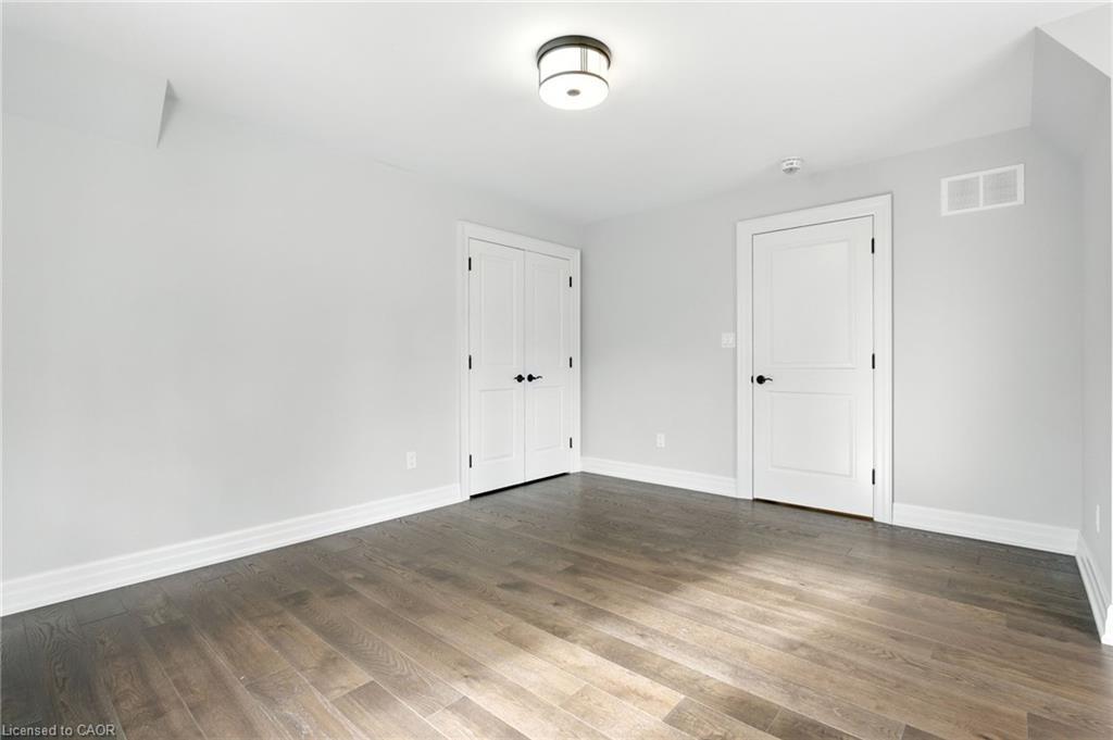 391 Patricia Drive, Burlington, ON - Indoor Photo Showing Other Room