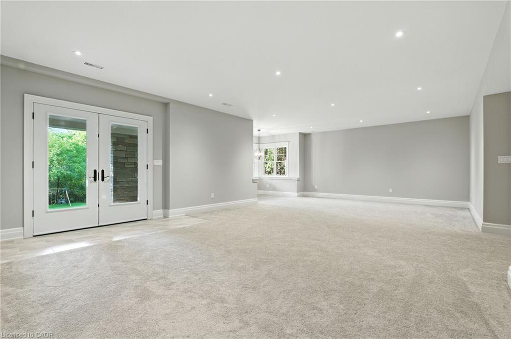 391 Patricia Drive, Burlington, ON - Indoor