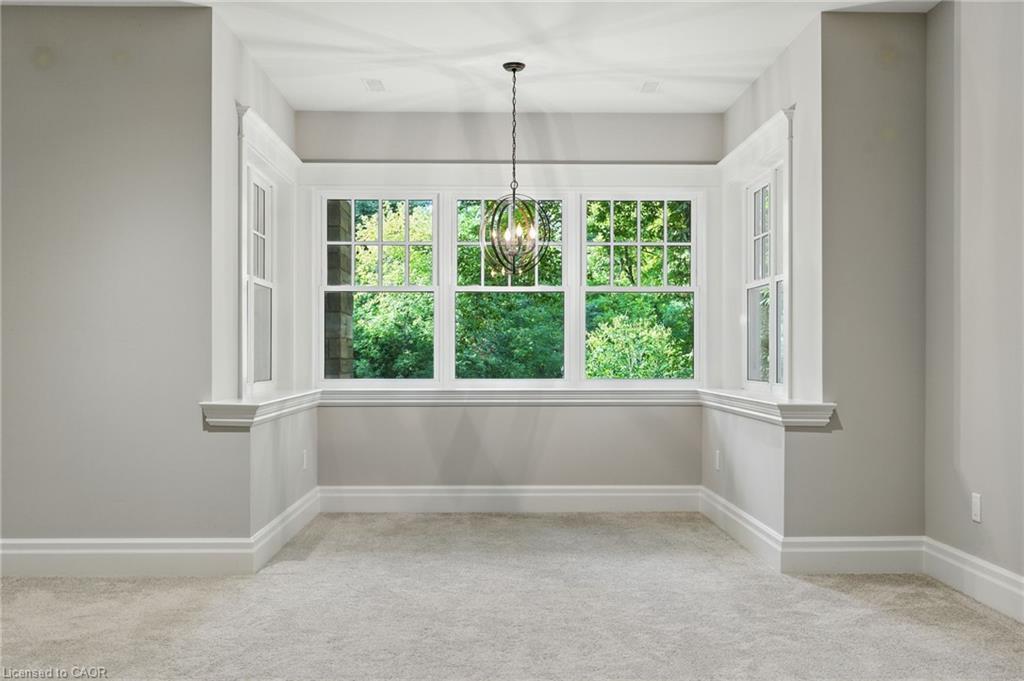 391 Patricia Drive, Burlington, ON - Indoor Photo Showing Other Room