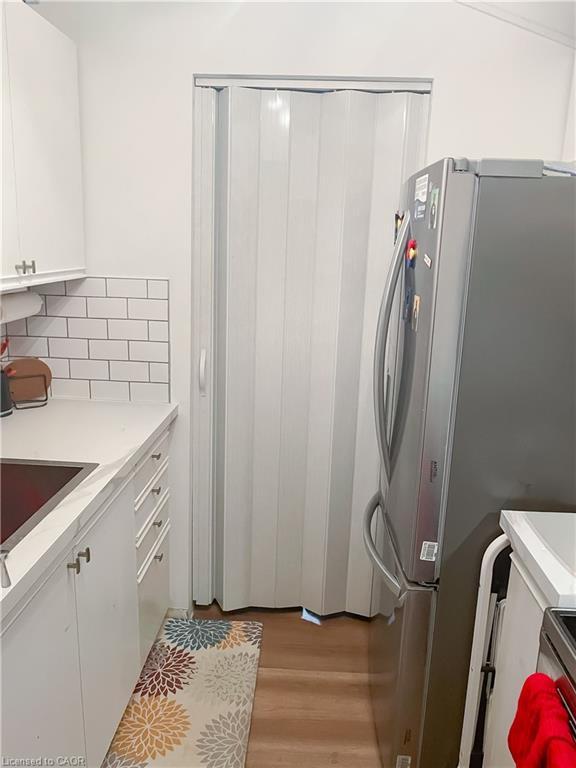 116-130 Conway Drive, London, ON - Indoor Photo Showing Laundry Room