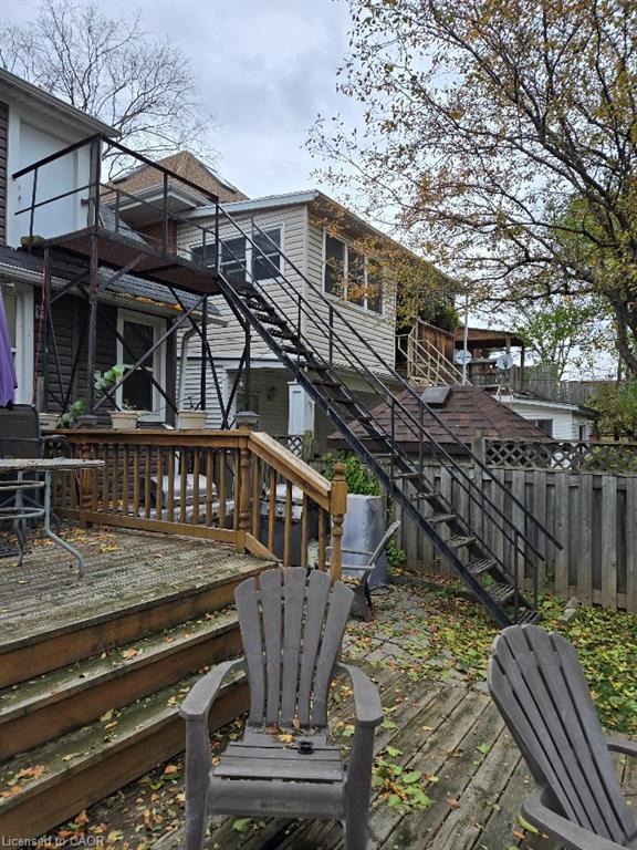 17 Fairleigh Avenue S, Hamilton, ON - Outdoor