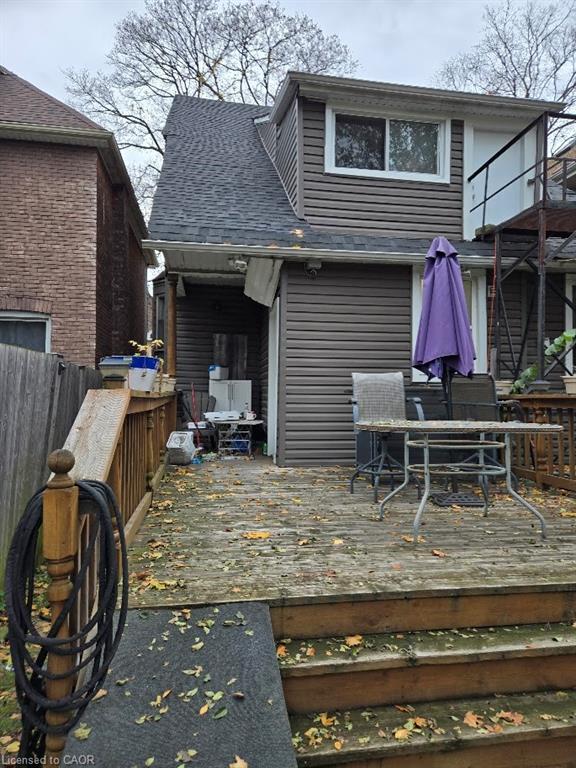 17 Fairleigh Avenue S, Hamilton, ON - Outdoor