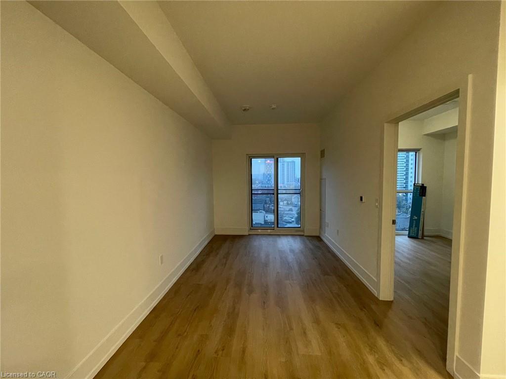 705-206 King Street W, Hamilton, ON - Indoor Photo Showing Other Room