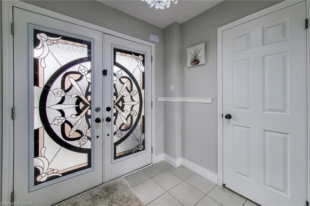 76 Mcallistar Drive, Binbrook, ON - Indoor Photo Showing Other Room