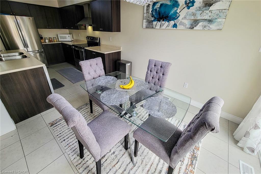 76 Mcallistar Drive, Binbrook, ON -