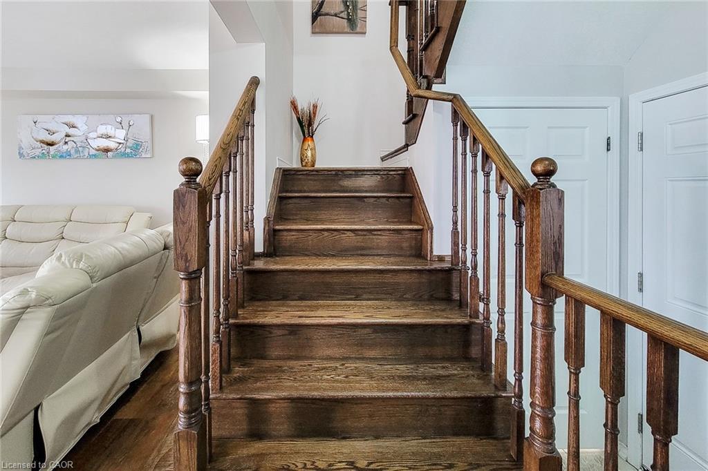 76 Mcallistar Drive, Binbrook, ON - Indoor Photo Showing Other Room