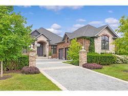 585 Regal Place Waterloo, ON N2V 2G3