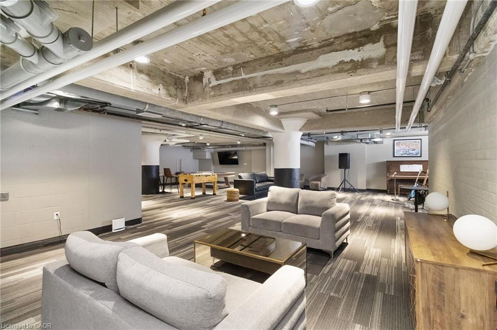 221-120 Huron Street, Guelph, ON - Indoor