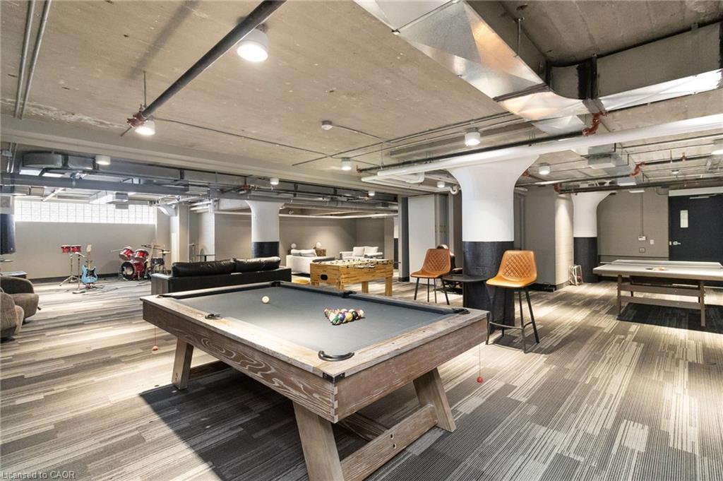 221-120 Huron Street, Guelph, ON - Indoor Photo Showing Other Room