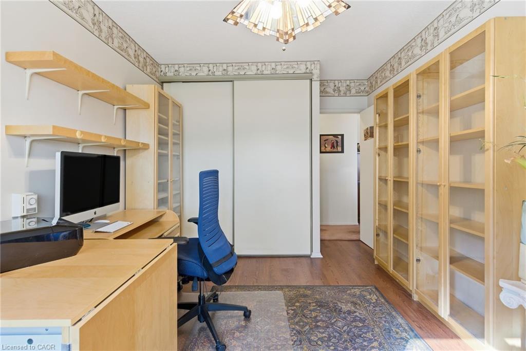 101-190 Highway 20 W, Pelham, ON - Indoor Photo Showing Office