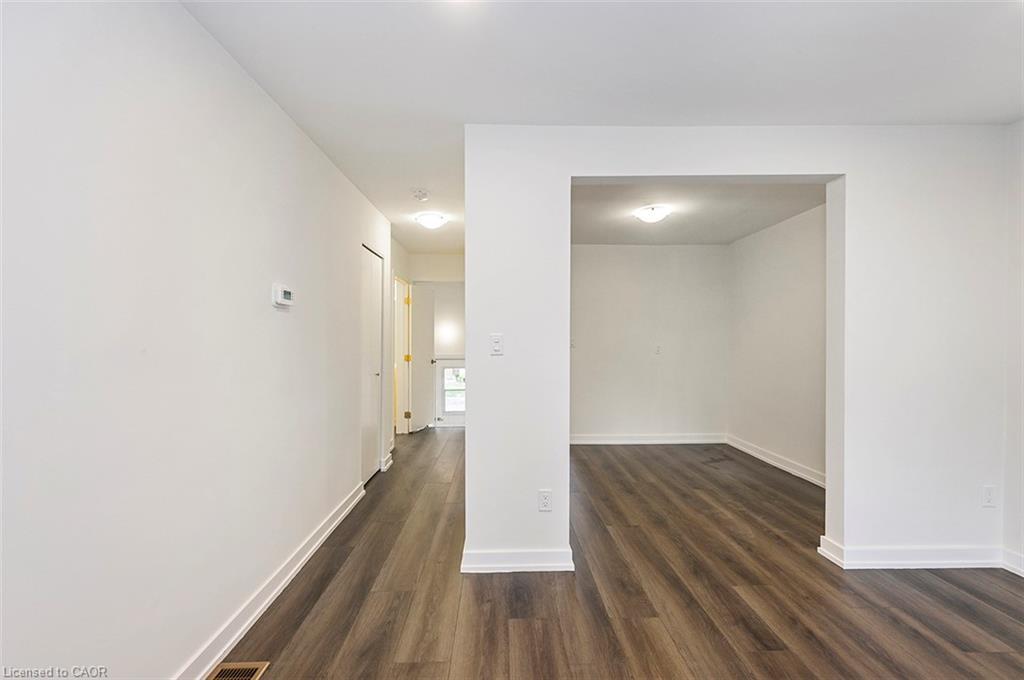 59 Woodman Drive, Hamilton, ON - Indoor Photo Showing Other Room