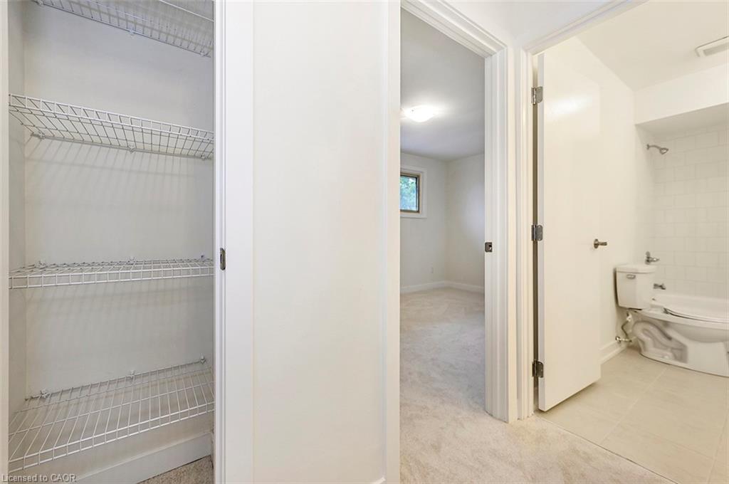 59 Woodman Drive, Hamilton, ON - Indoor Photo Showing Other Room