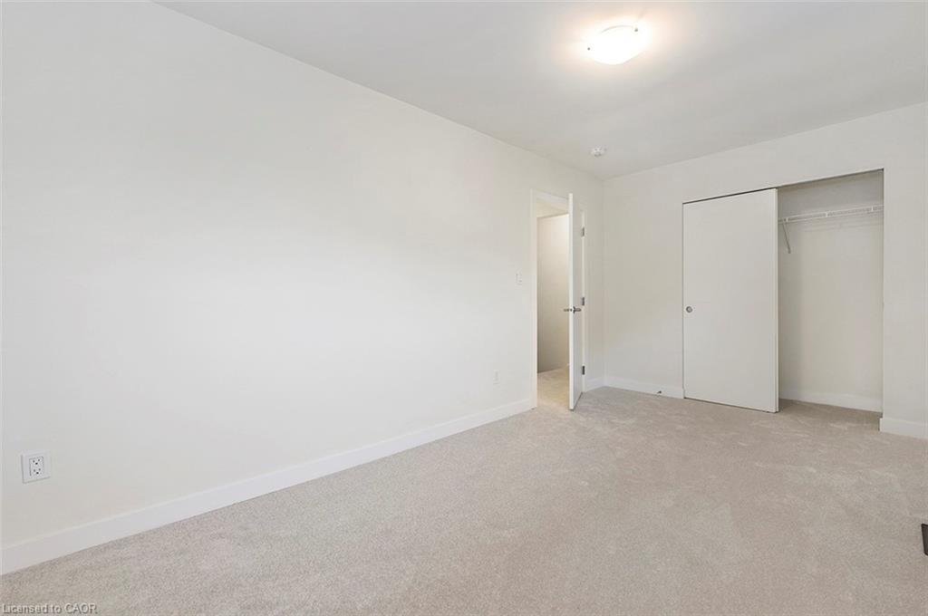 59 Woodman Drive, Hamilton, ON - Indoor Photo Showing Other Room