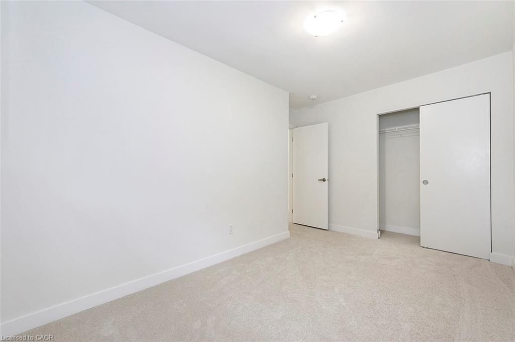 59 Woodman Drive, Hamilton, ON - Indoor Photo Showing Other Room