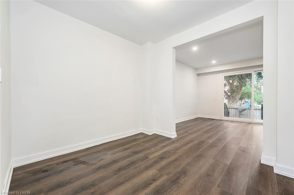 59 Woodman Drive, Hamilton, ON - Indoor Photo Showing Other Room