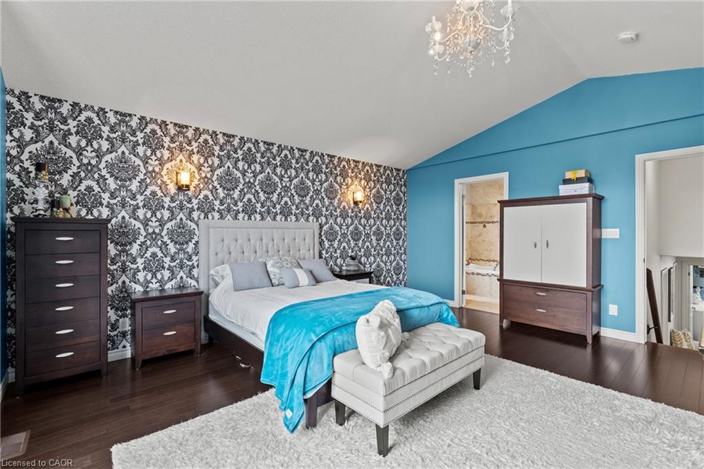 9147 Hendershot Boulevard, Niagara Falls, ON - Indoor Photo Showing Bedroom
