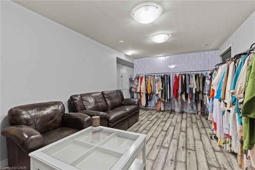 9147 Hendershot Boulevard, Niagara Falls, ON - Indoor