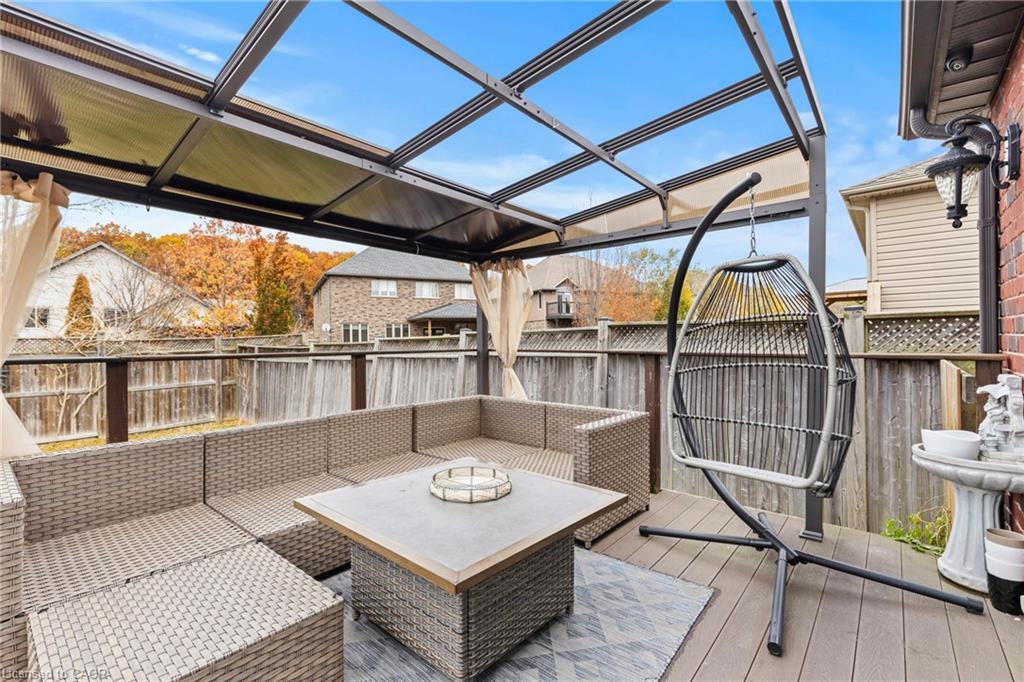 9147 Hendershot Boulevard, Niagara Falls, ON - Outdoor With Deck Patio Veranda With Exterior