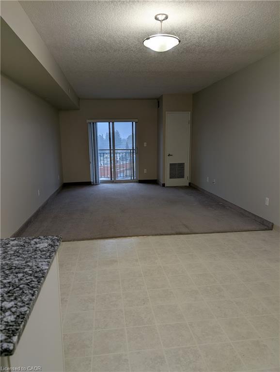 611-239 Auburn Drive, Waterloo, ON - Indoor Photo Showing Other Room