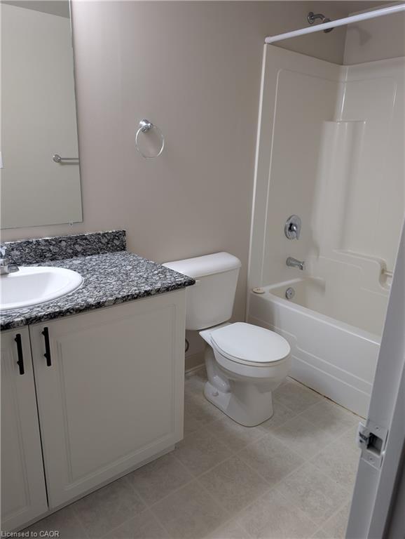 611-239 Auburn Drive, Waterloo, ON - Indoor Photo Showing Bathroom