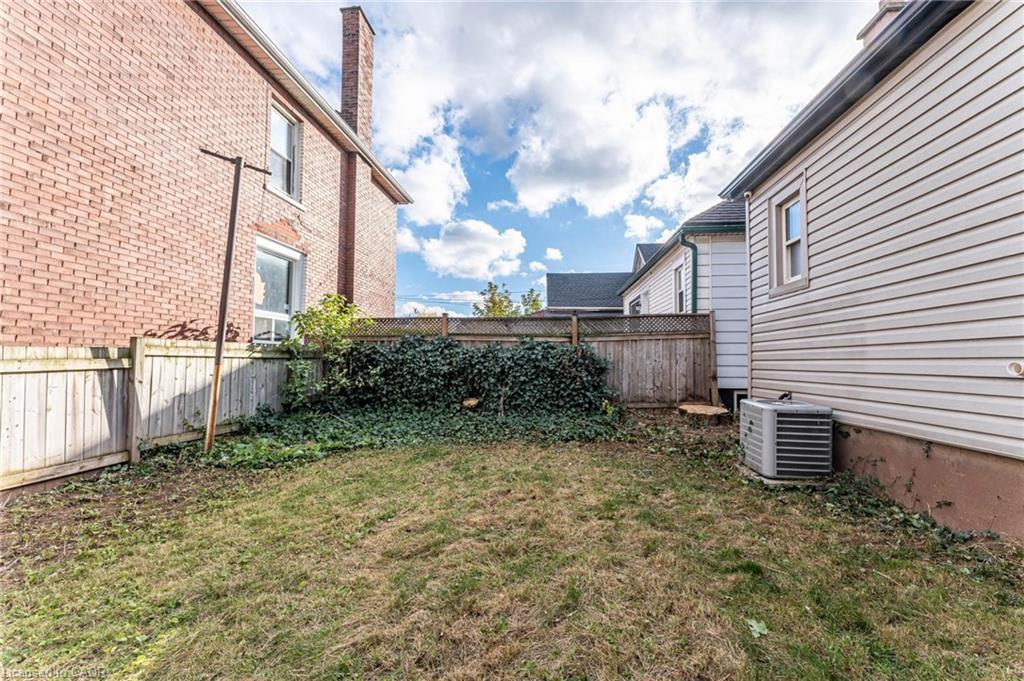222 Kensington Avenue N, Hamilton, ON - Outdoor With Exterior