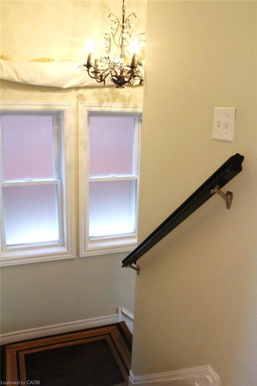 15 Springer Avenue, Hamilton, ON - Indoor Photo Showing Other Room