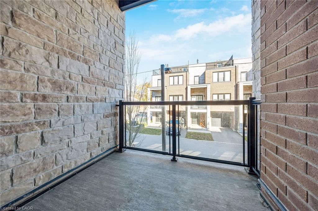 11-33 Jarvis Street, Brantford, ON - Outdoor