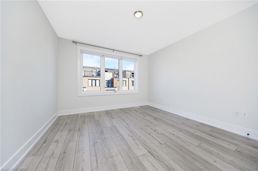 11-33 Jarvis Street, Brantford, ON - Indoor Photo Showing Other Room