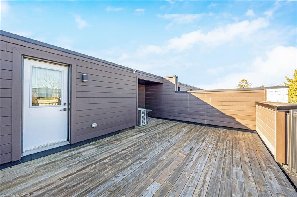 11-33 Jarvis Street, Brantford, ON - Outdoor With Deck Patio Veranda With Exterior