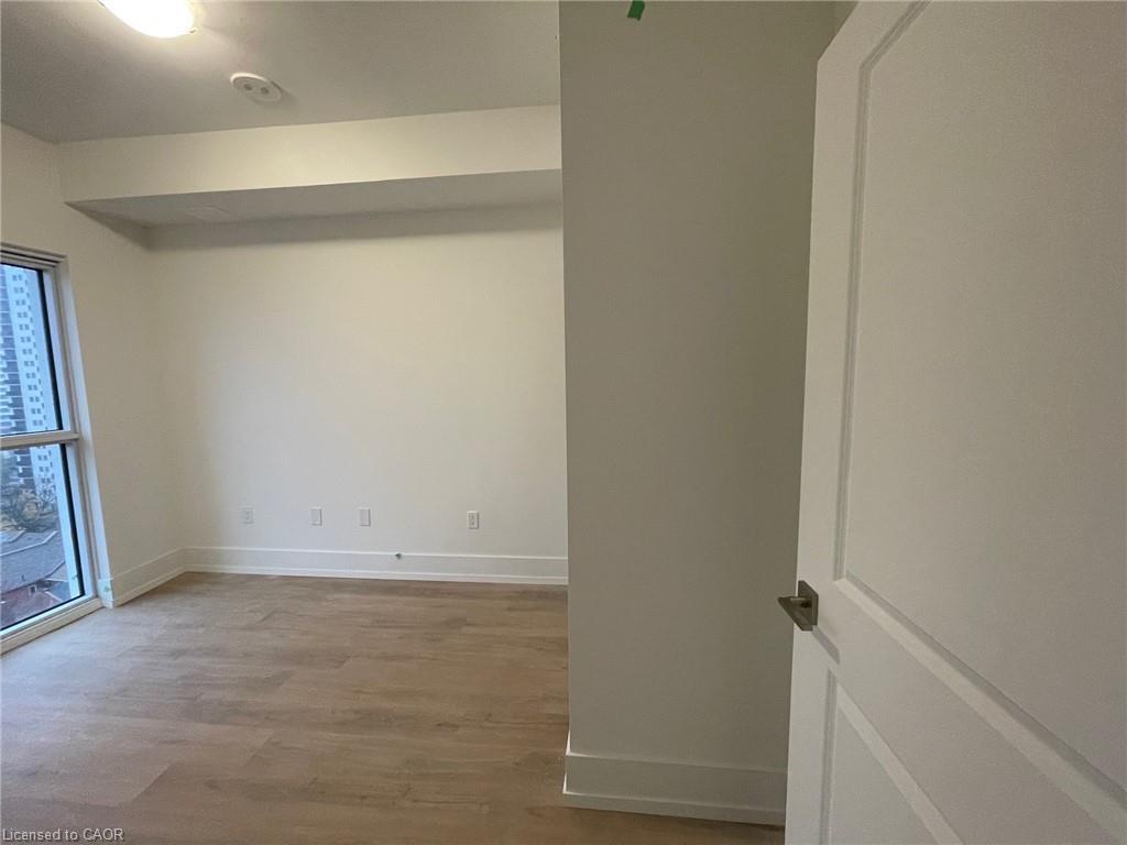 904-206 King Street W, Hamilton, ON - Indoor Photo Showing Other Room