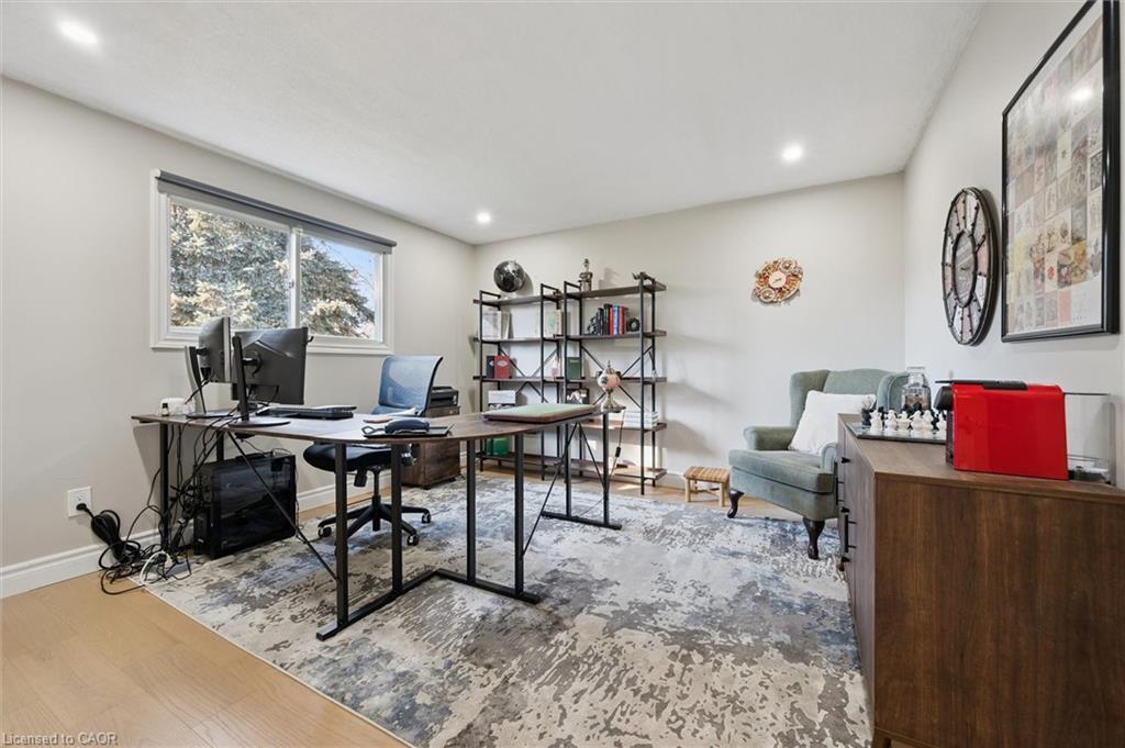 424 Clairbrook Crescent, Waterloo, ON - Indoor Photo Showing Office