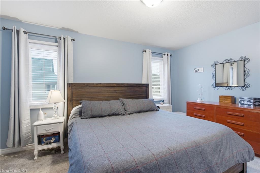 37-10 Foxglove Crescent, Kitchener, ON - Indoor Photo Showing Bedroom
