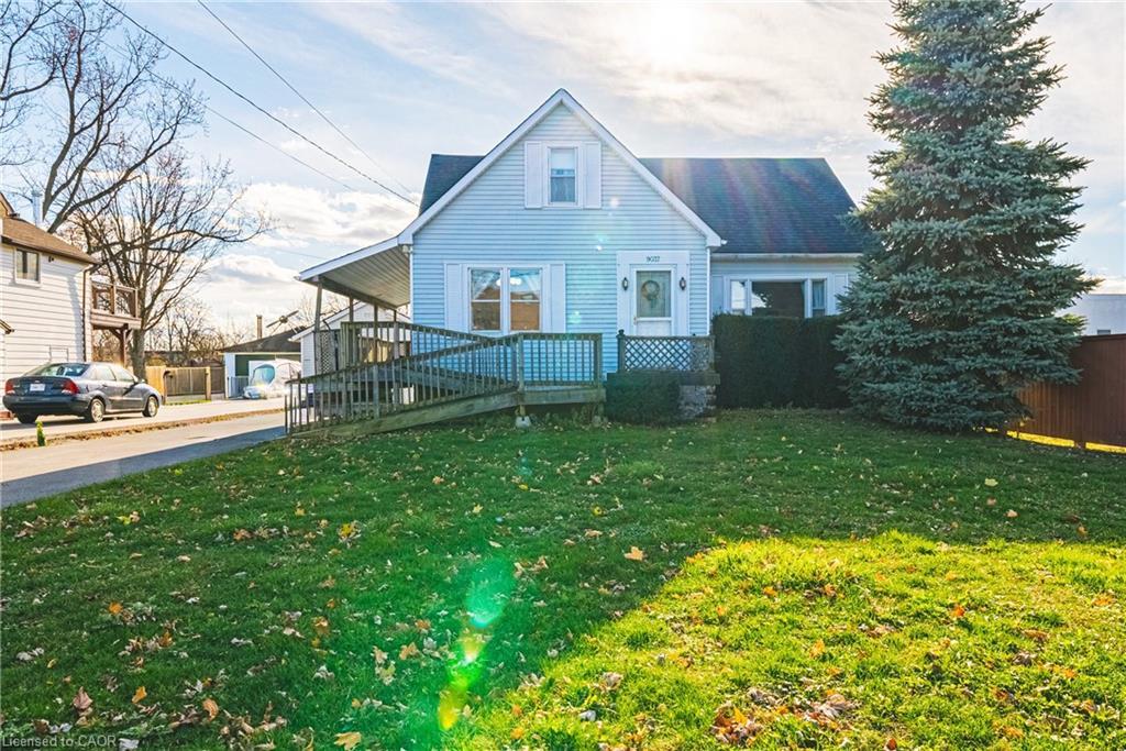 9037 Airport Road W, Hamilton, ON - Outdoor