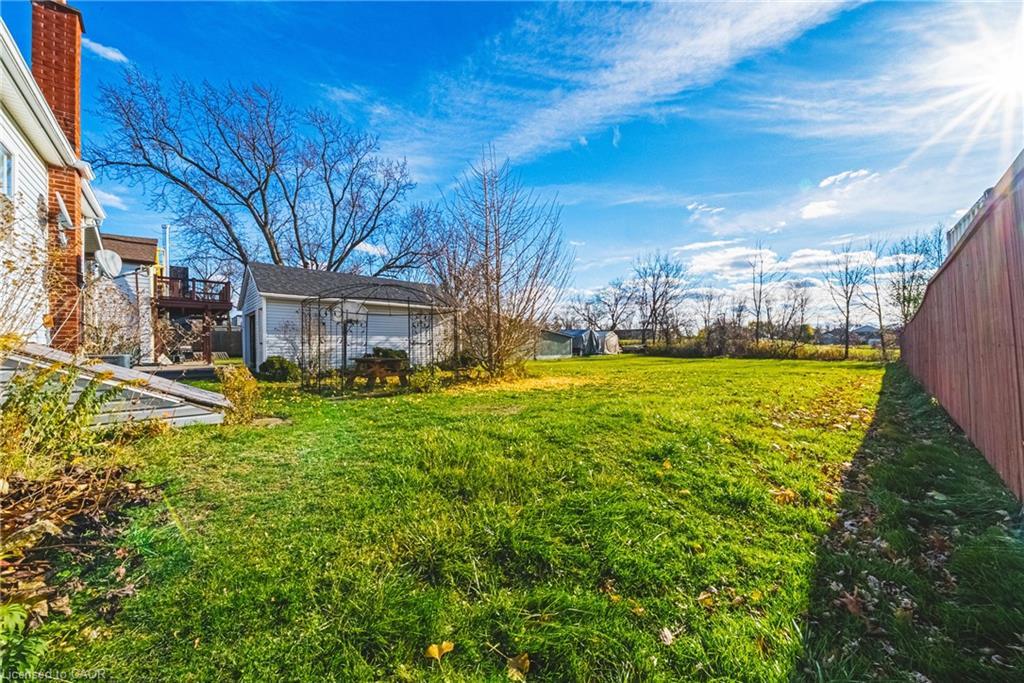 9037 Airport Road W, Hamilton, ON - Outdoor