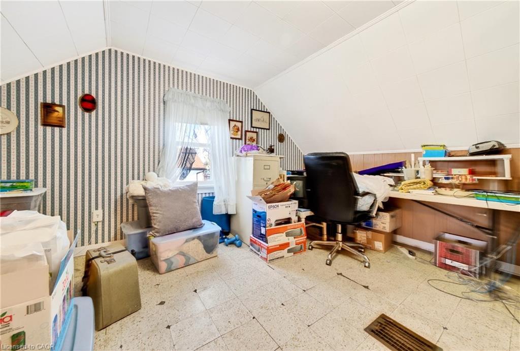 9037 Airport Road W, Hamilton, ON - Indoor Photo Showing Office