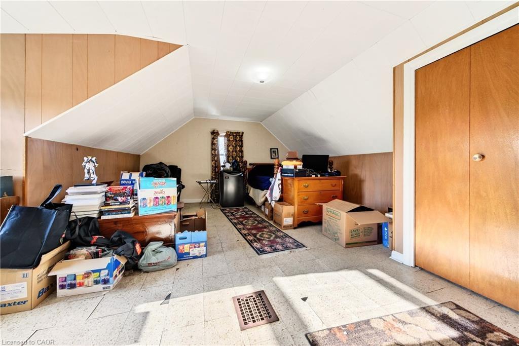 9037 Airport Road W, Hamilton, ON - Indoor Photo Showing Other Room